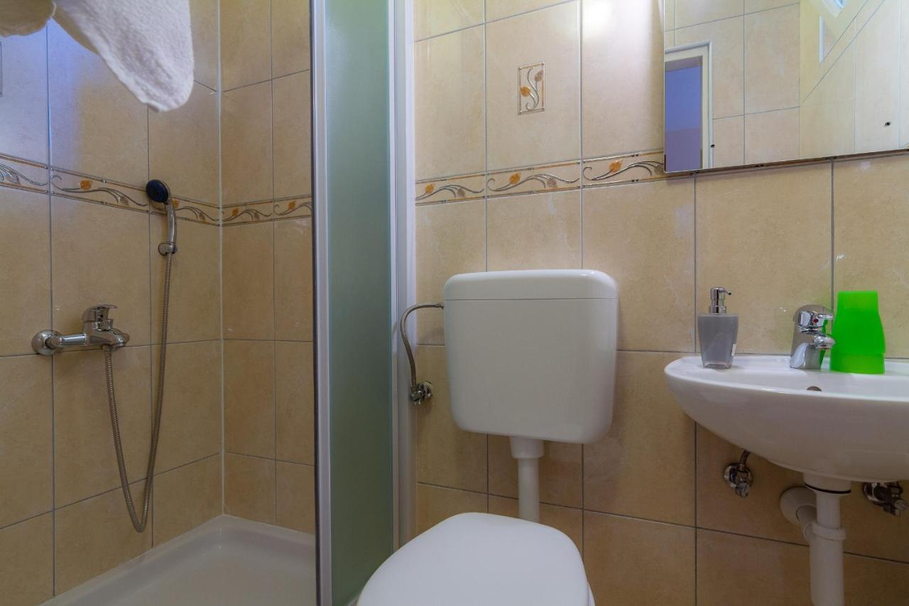 Apartman Haus Maja Banjol Exteriér fotografie