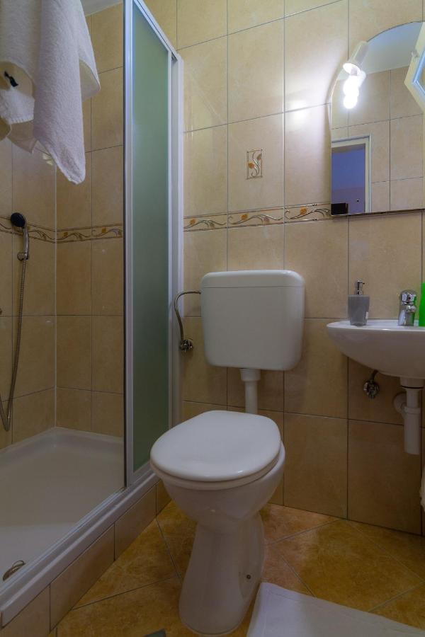 Apartman Haus Maja Banjol Exteriér fotografie