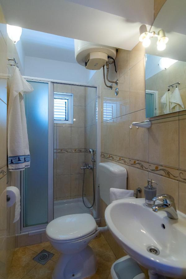 Apartman Haus Maja Banjol Exteriér fotografie