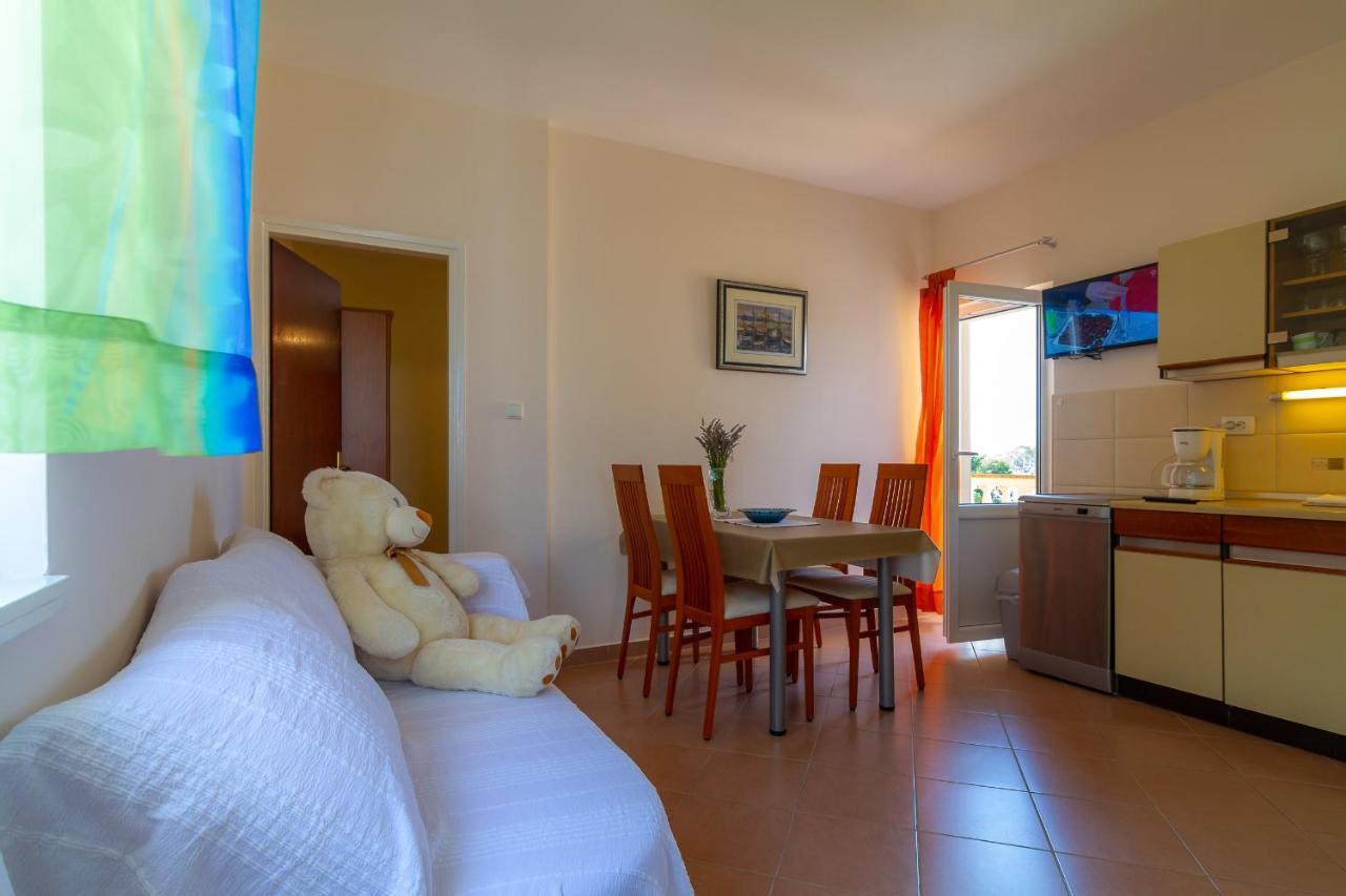 Apartman Haus Maja Banjol Exteriér fotografie