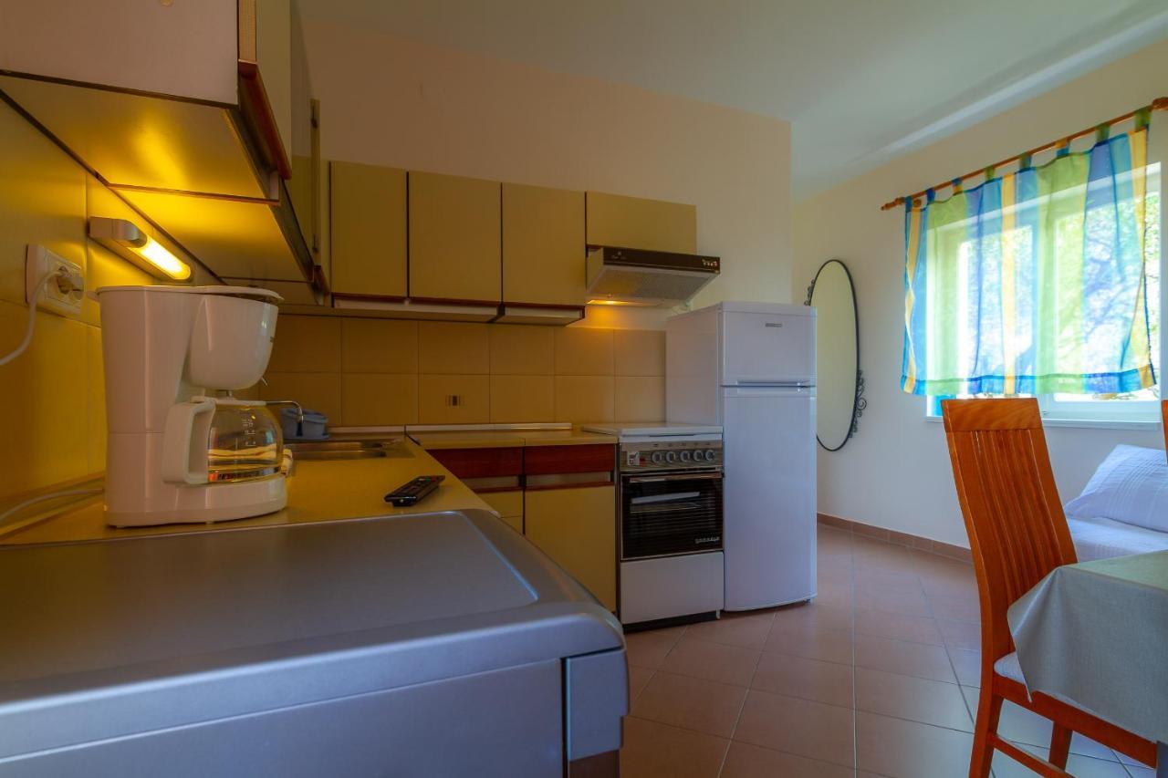 Apartman Haus Maja Banjol Exteriér fotografie