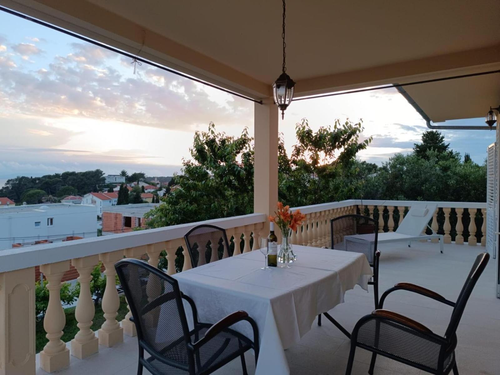 Apartman Haus Maja Banjol Exteriér fotografie
