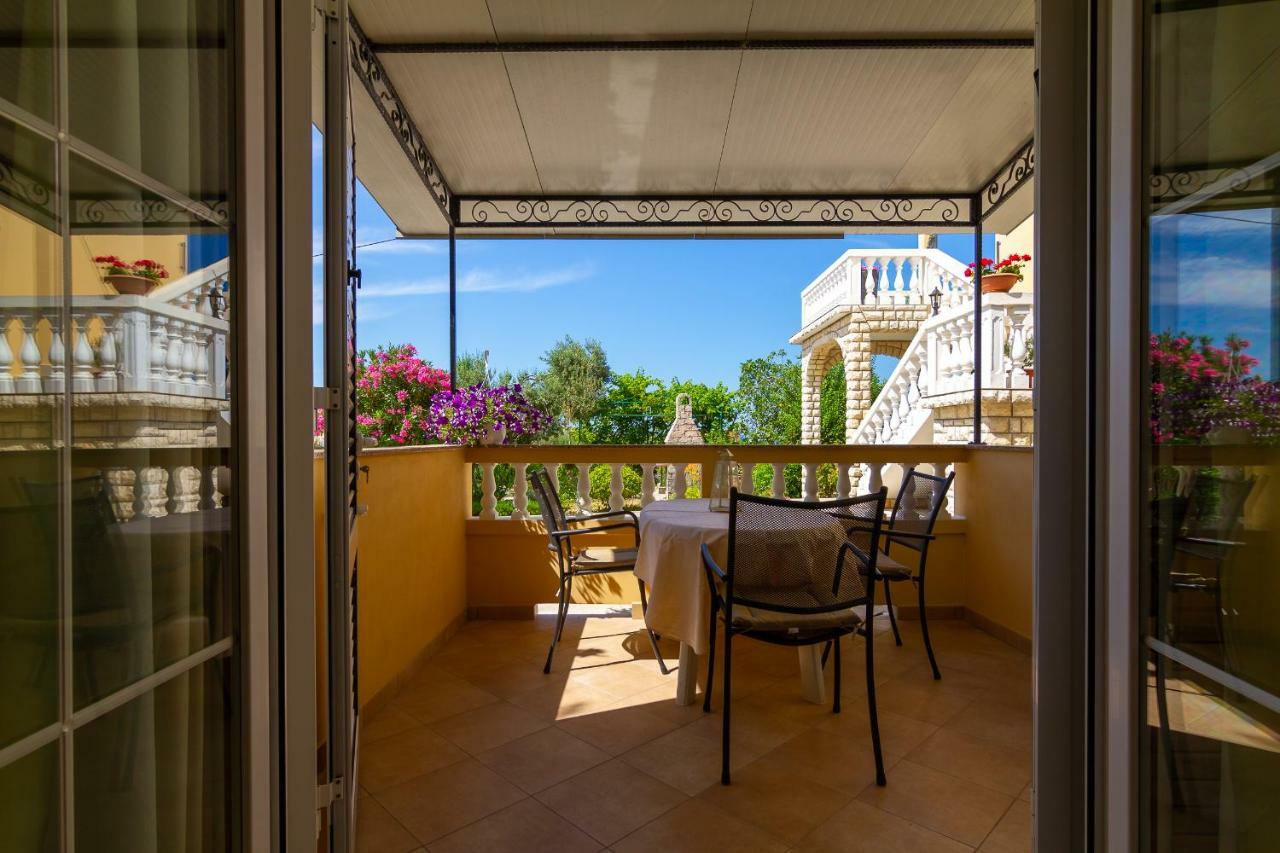 Apartman Haus Maja Banjol Exteriér fotografie